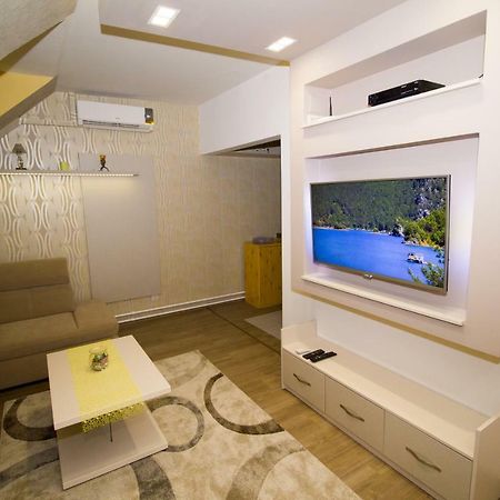Апартаменти Chez Moi Дебрецен Екстер'єр фото